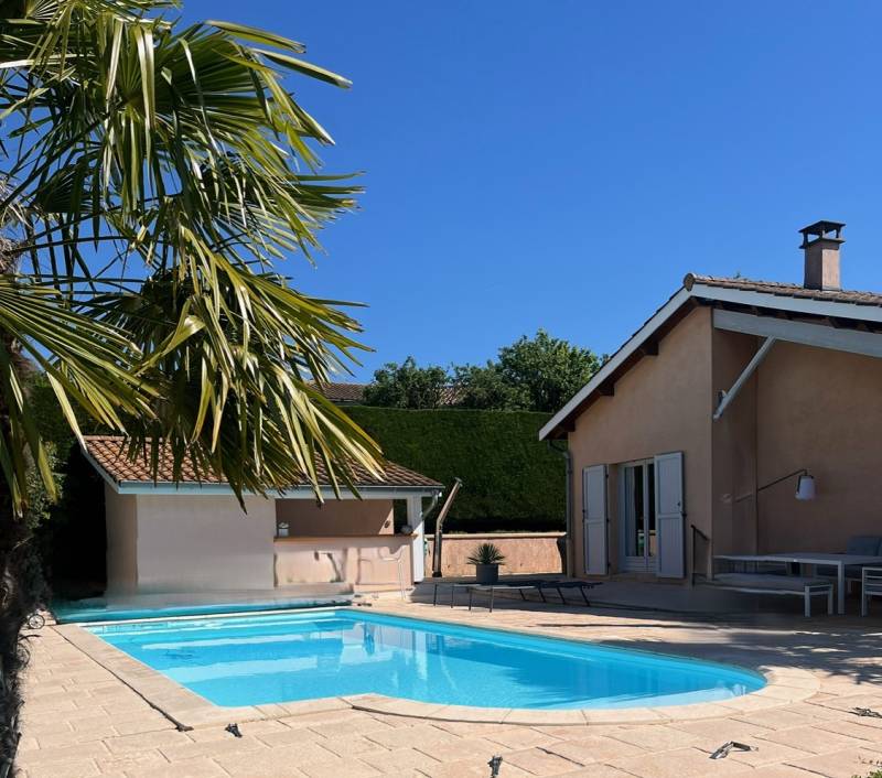Frans villa 3 chambres -Piscine à oxygéne et pool house exposés plein ouest