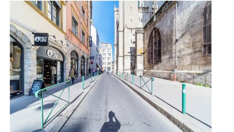 Lyon 1 local commercial avec bail à céder, en droit au bail à céder 