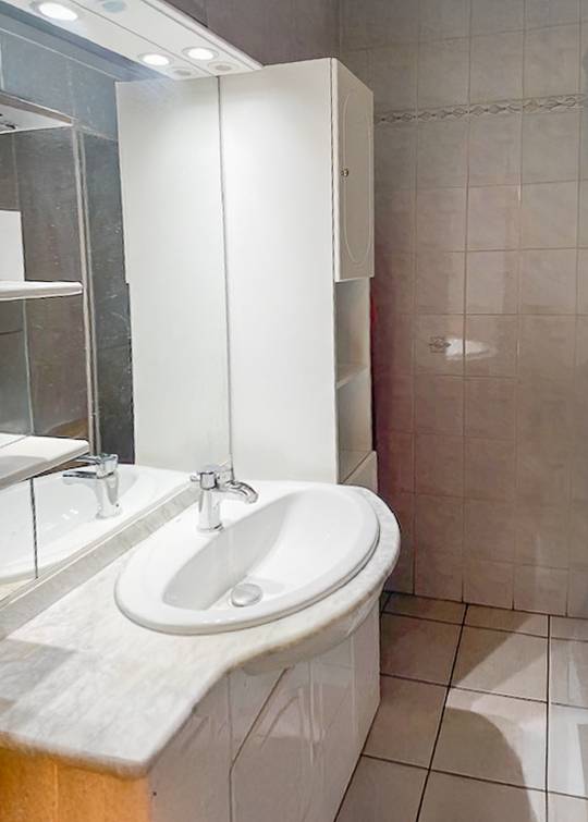 Villeurbanne T2 44 m2 avec ascenseur