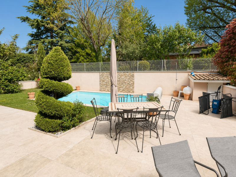 Maison LYON 9 avec piscine, limite Saint-Cyr-au-Mont-d'Or, maison plain-pied 4 ou 5 chambres terrain plat