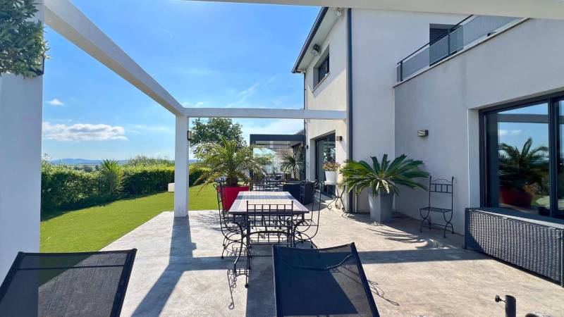 La-Redorte : Villa d’exception avec vue dégagée